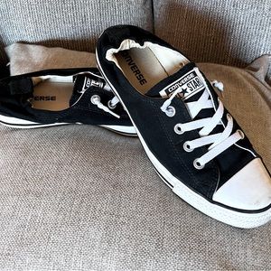 Womens Slip On Converse Sneakers sz 9